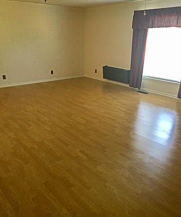 5th image of 403 Belaire Dr