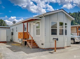 15266 Pine Dr, Renton, WA 98058