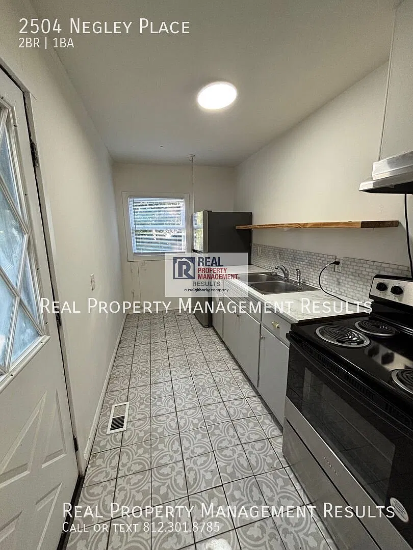 Comfortable Apartment with Backyard Access & Laundry Hookups — Photo 4