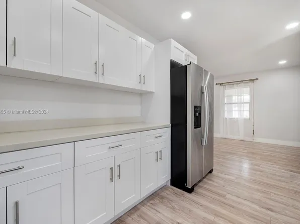 837 SW 26th St, Fort Lauderdale, FL 33315