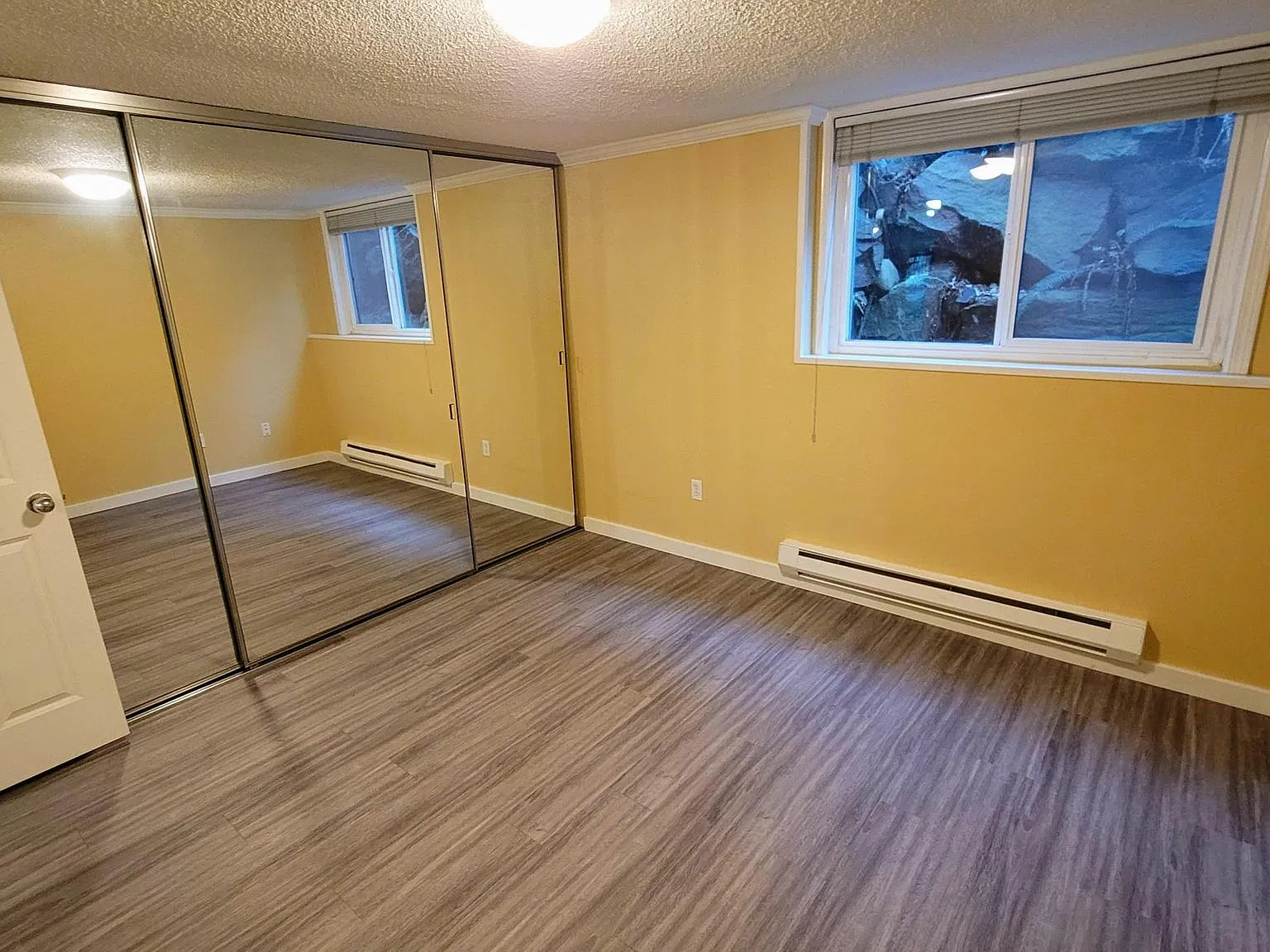 163 Etruria St — Photo 3