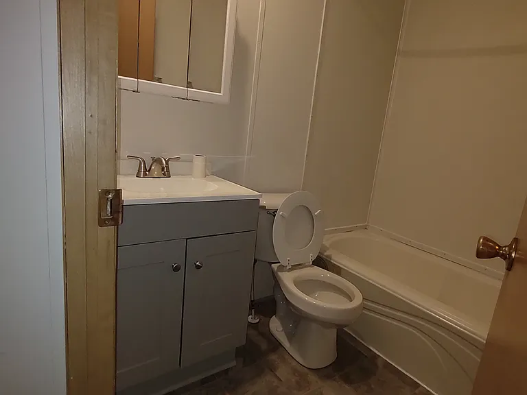 8685 Green Meadows Ln — Photo 14