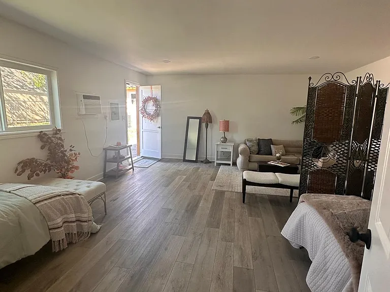 11285 Cherry Ave #2 — Photo 3
