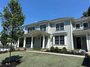 14 Bird Hill Ave, Wellesley, MA 02481