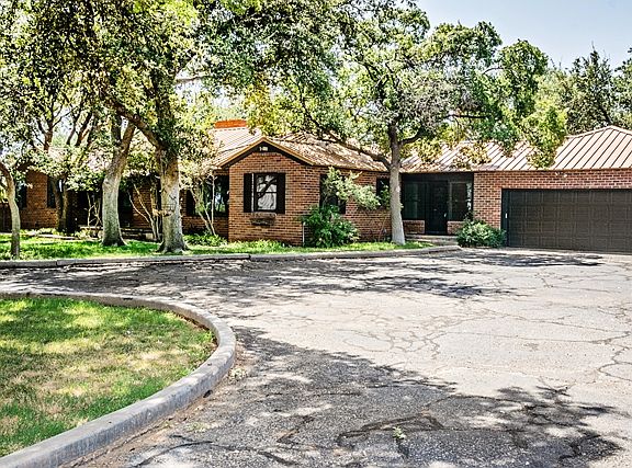 3rd image of 4601 Andrews Hwy