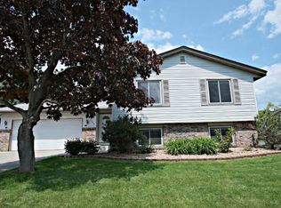 5446 132nd Ln, Savage, MN 55378