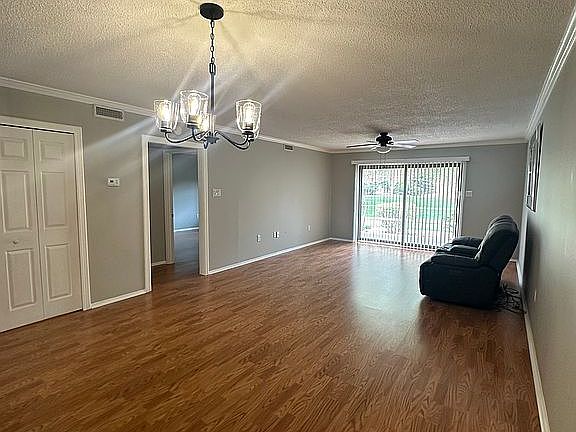 3rd image of 210 Carl Dr APT F5