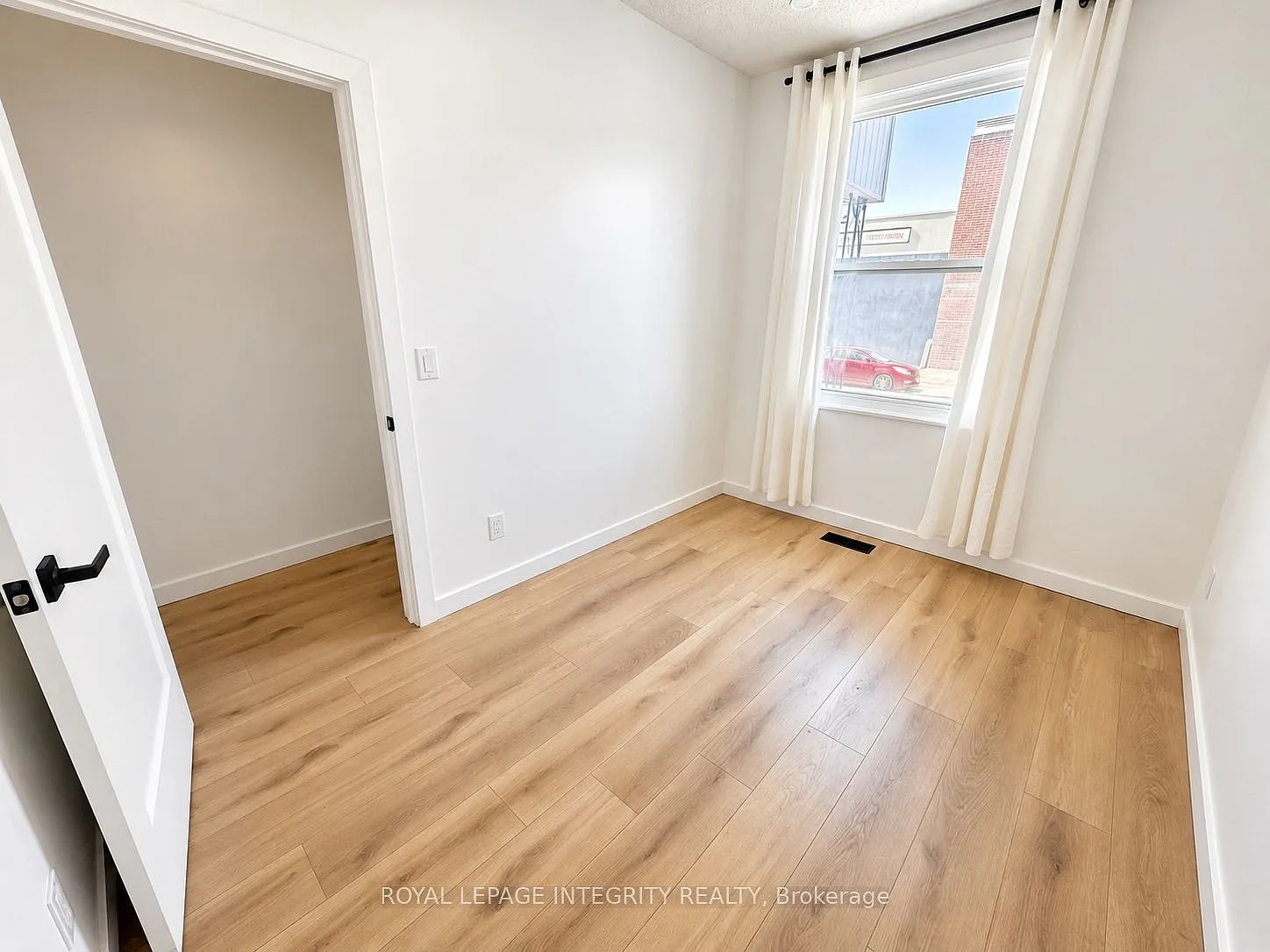 2 bed, $2,550 — Photo 4