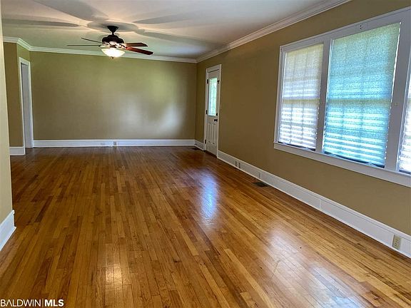 4th image of 1211 Escambia Ave