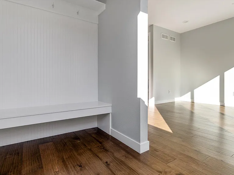 6 S Cantril St #A — Photo 25