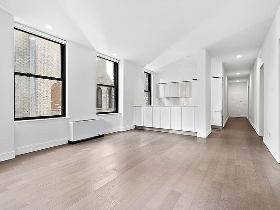 3rd image of 25 Broad St APT 7S