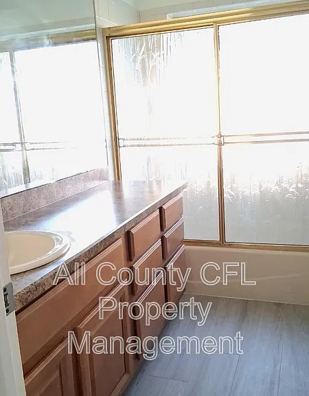 553 Walnut Grove Pl — Photo 19