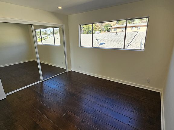 2nd image of 3422 Glenalbyn Dr APT 3