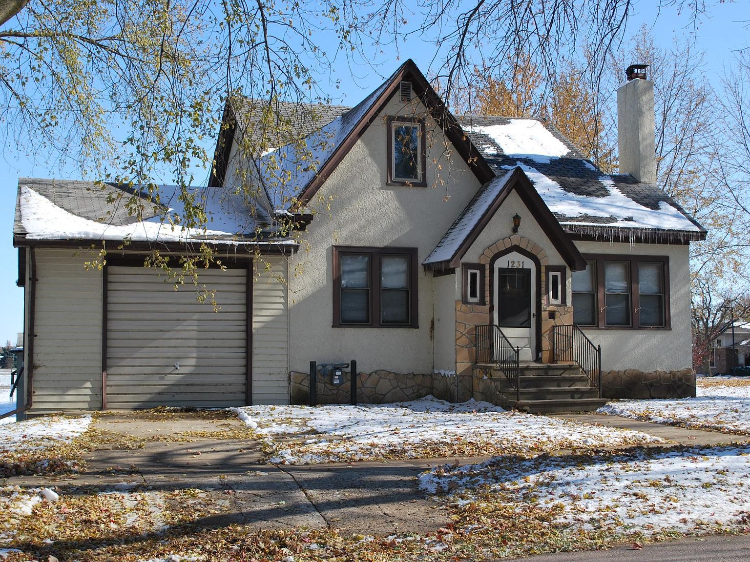 1231 Albion Ave Fairmont Mn 56031 Mls 5679426 Zillow