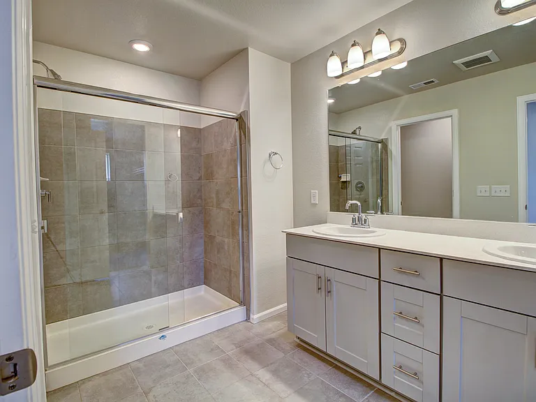 13811 Vispo Way — Photo 6