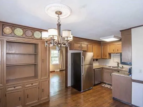 102 Beaufain St, Charleston, SC 29401