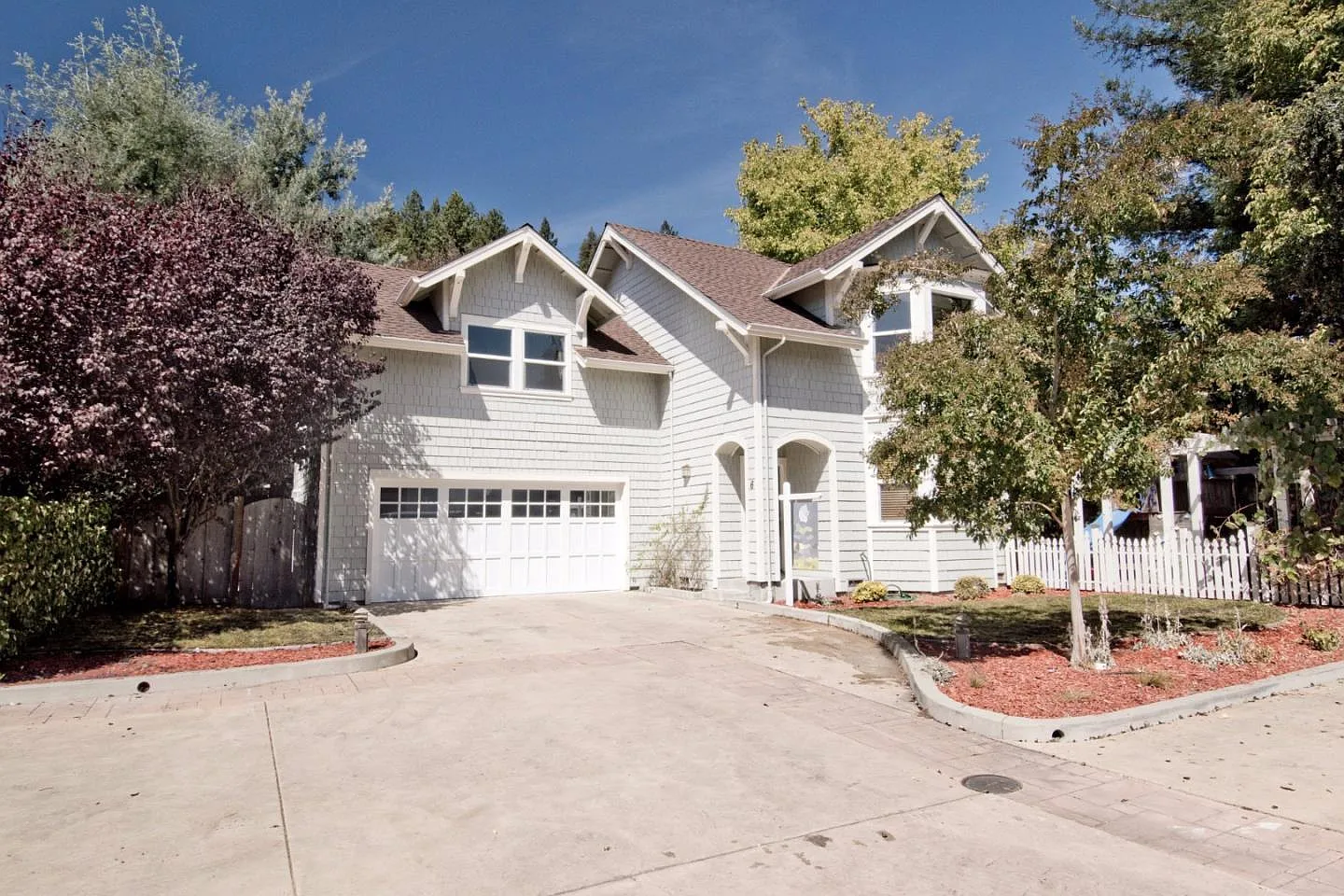 6 Macleod Way photo 1