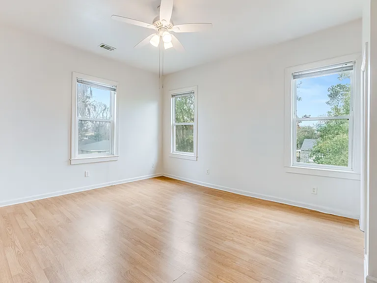1113 E Park Ave #B — Photo 12