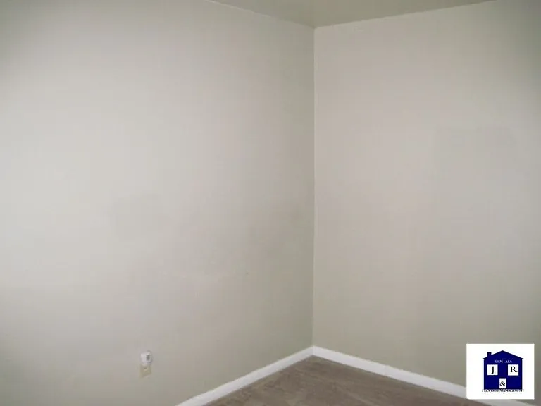 2107 Brantley Ave — Photo 8