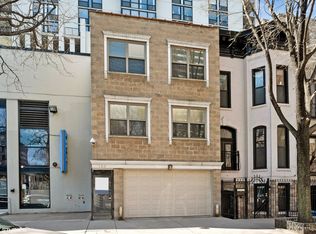 107 W Elm St, Chicago, IL 60610