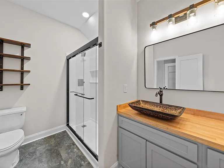 4510 Lininger Ln — Photo 28