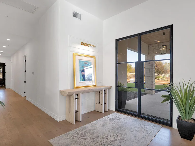 11842 N Miller Rd — Photo 14