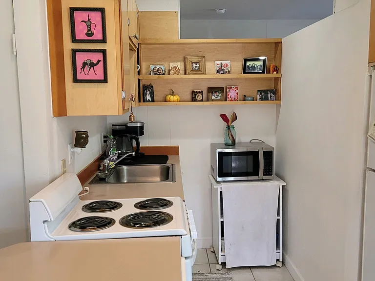 411 N Sampson St #B — Photo 5