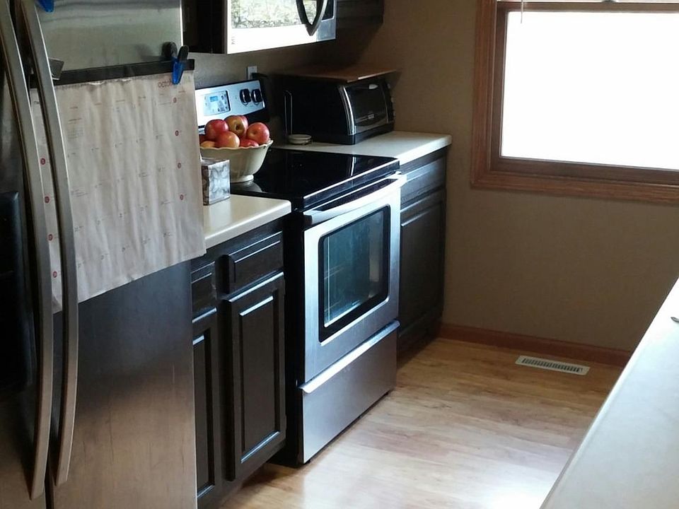 1st image of 205 Parkview Ct