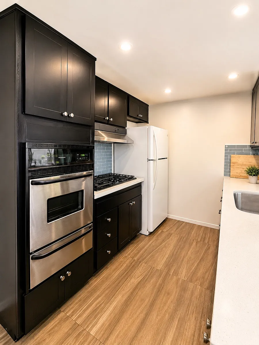 Building Photo - 211 S Wilson Ave #208