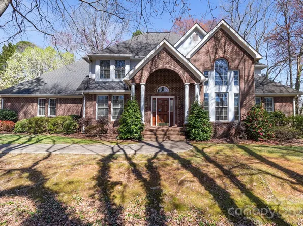 2430 Berkshire Dr, Salisbury, NC 28146