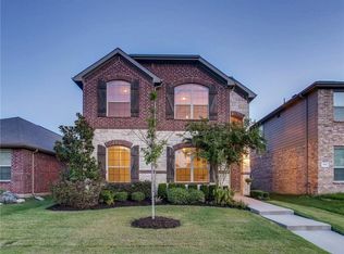 9116 Stewart St, Aubrey, TX 76227
