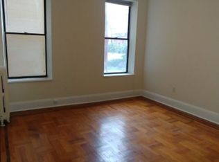 2581 36th St APT B3, Astoria, NY 11103