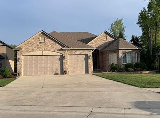 7284 Park Terrace Ln, Shelby Township, MI 48317