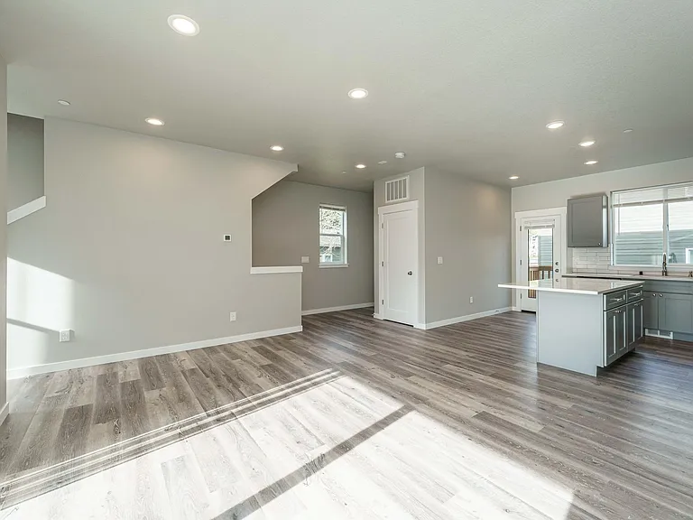 804 NW 7th Ave — Photo 7