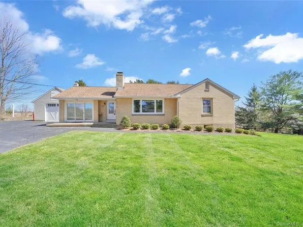 32 Litchfield Road, Morris, CT 06763