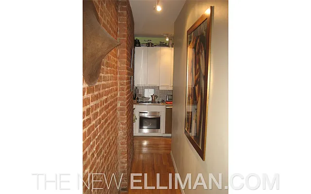 Sold by Douglas Elliman | media 18