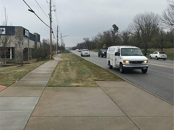 3rd image of 4366 W Martin Luther King Blvd