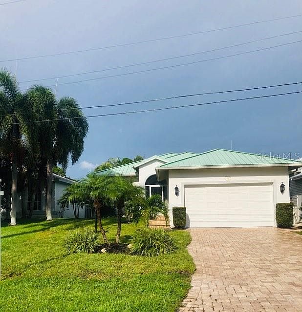 1st image of 92 Island Cir