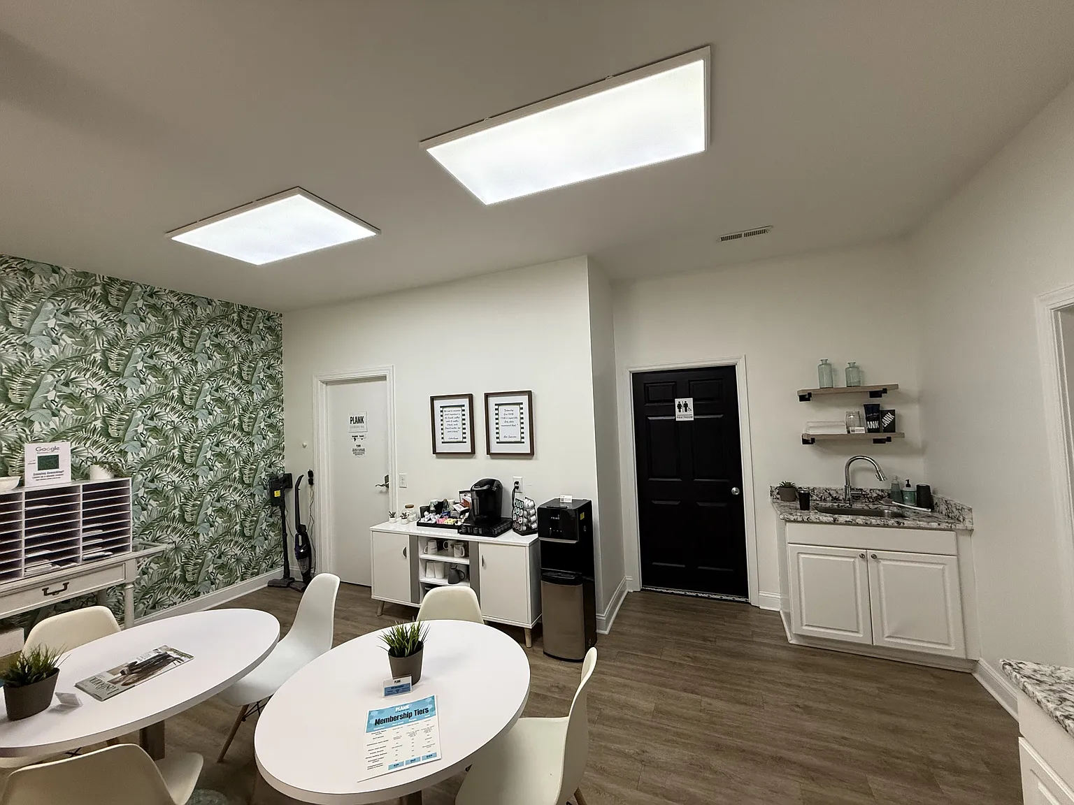 509 Evans Street - Office 5 — Photo 3