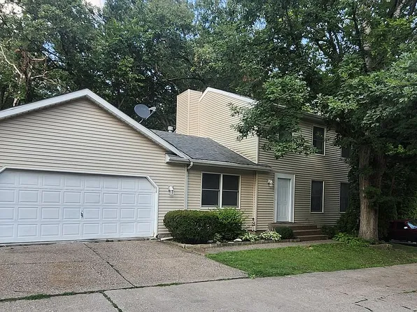 3526 39th St, Moline, IL 61265
