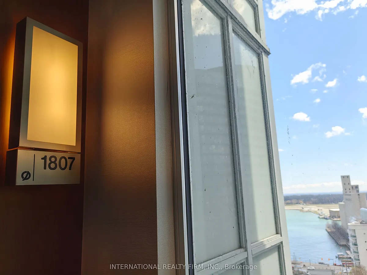 Building Photo - 75 Queens Wharf Rd #1807