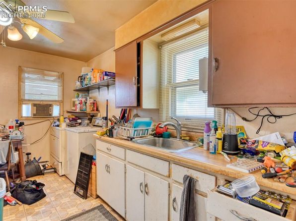 colorado-springs-colorado-13666419 picture