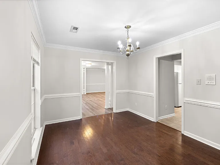 531 Clayton Rd — Photo 11