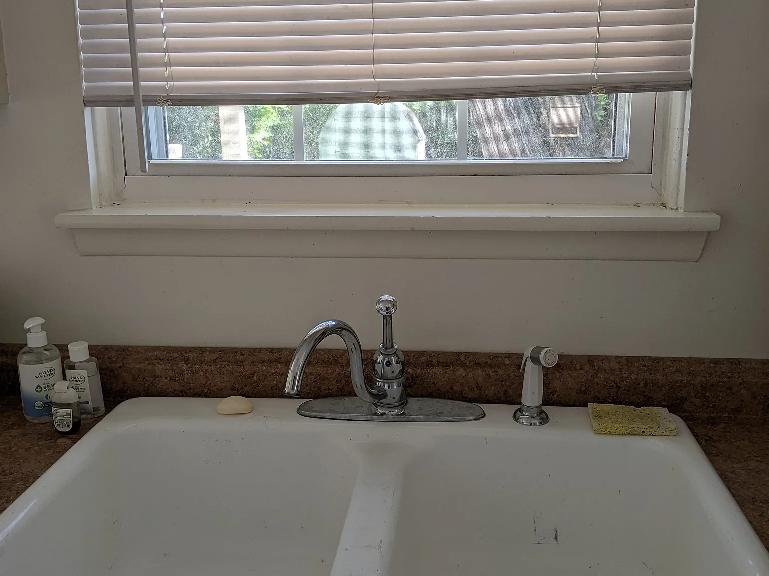 3 bed, 1.5 bath, 1128 sqft, $1,750 — Photo 4