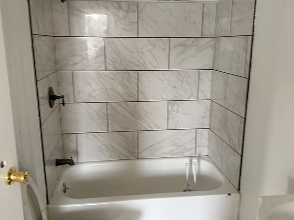 4th image of 127 W Main St #2