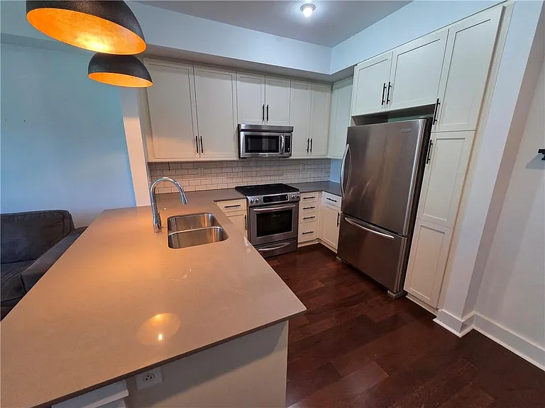 1100 Howell Mill Rd NW #304 — Photo 2