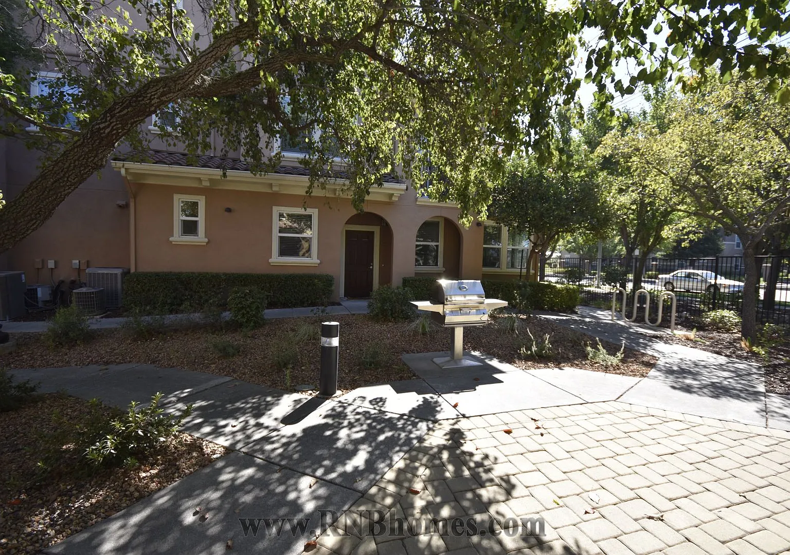 Westlake Parkway 4800 Unit 2201 — Photo 1
