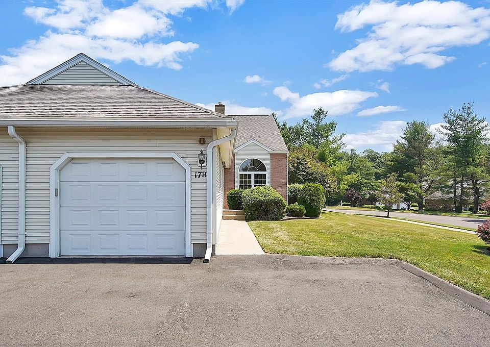 17 Castle Hill Rd H, Agawam, MA 01001 Zillow