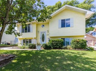 2442 SE 19th St, Des Moines, IA 50320