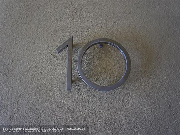 4th image of 2811 NE 51st St #10
